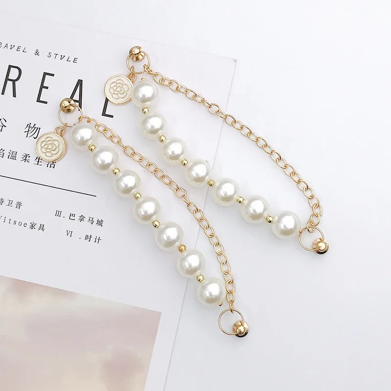 

Luxury Pearls Chain Charms for Crocs Princess Croc Charms DIY Clogs Accessories Designer Finished Products wiht Buttons and Wit