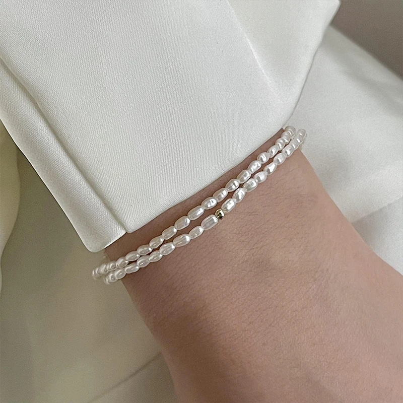 

Simple extremely fine Natural rice Pearl Bracelet Female French retro niche design temperament INS, As shown