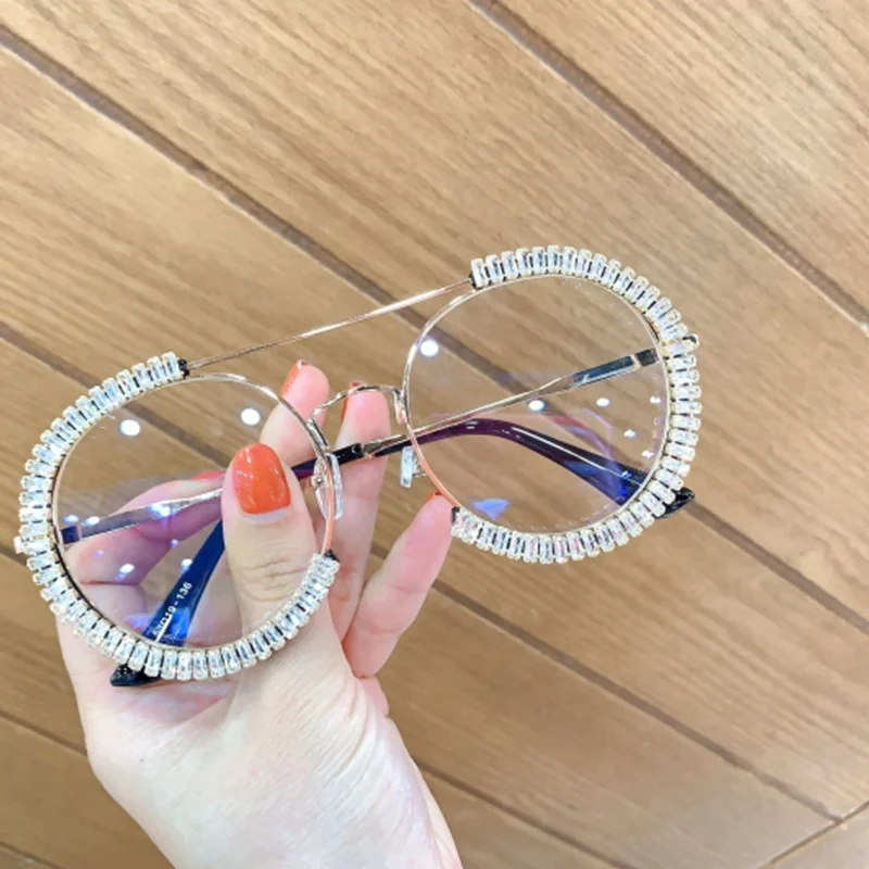 2020 Shape Luxury Diamond Rhinestone Women Sunglasses Round Party Men