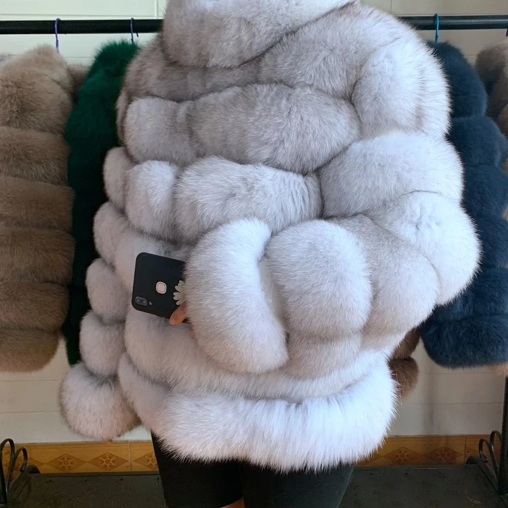 

2020 colored cropped bubble real fox fur coats for women trendy, Customized color