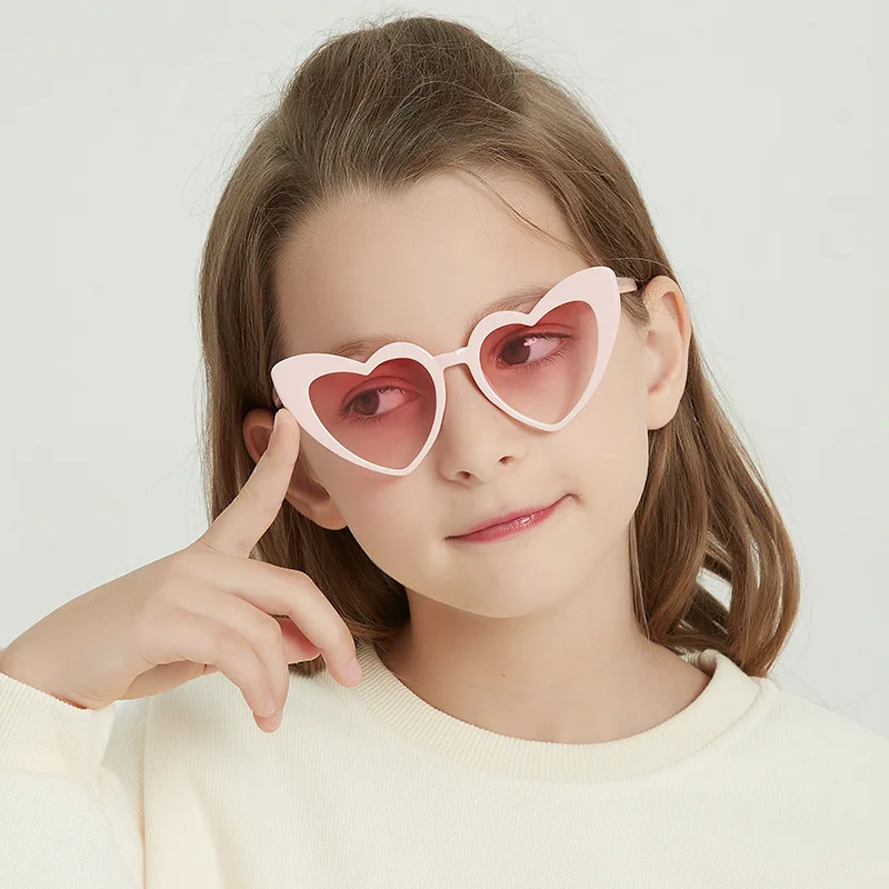 

NWOGLSS 107002 Cheap Fashion Girls Sun Glasses Heart Kids Sunglasses
