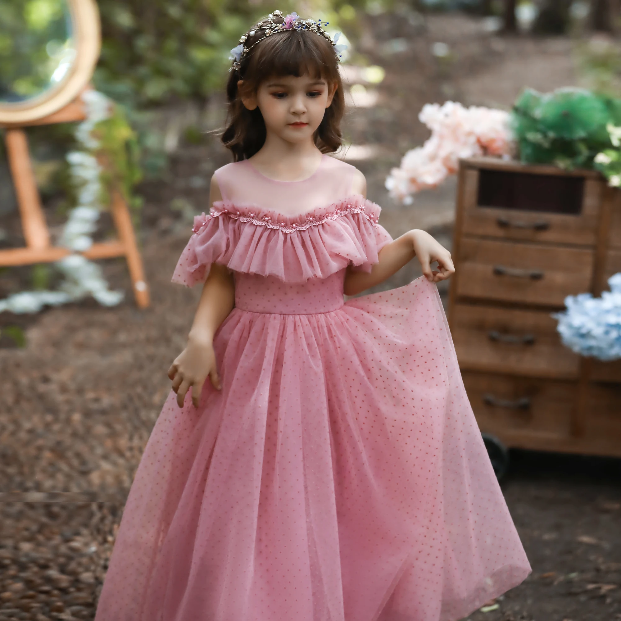 High quality wave dot wedding flower girls dresses embroidered soft mesh girl princess dress for birthday party dress, Bean powder,red,champagne