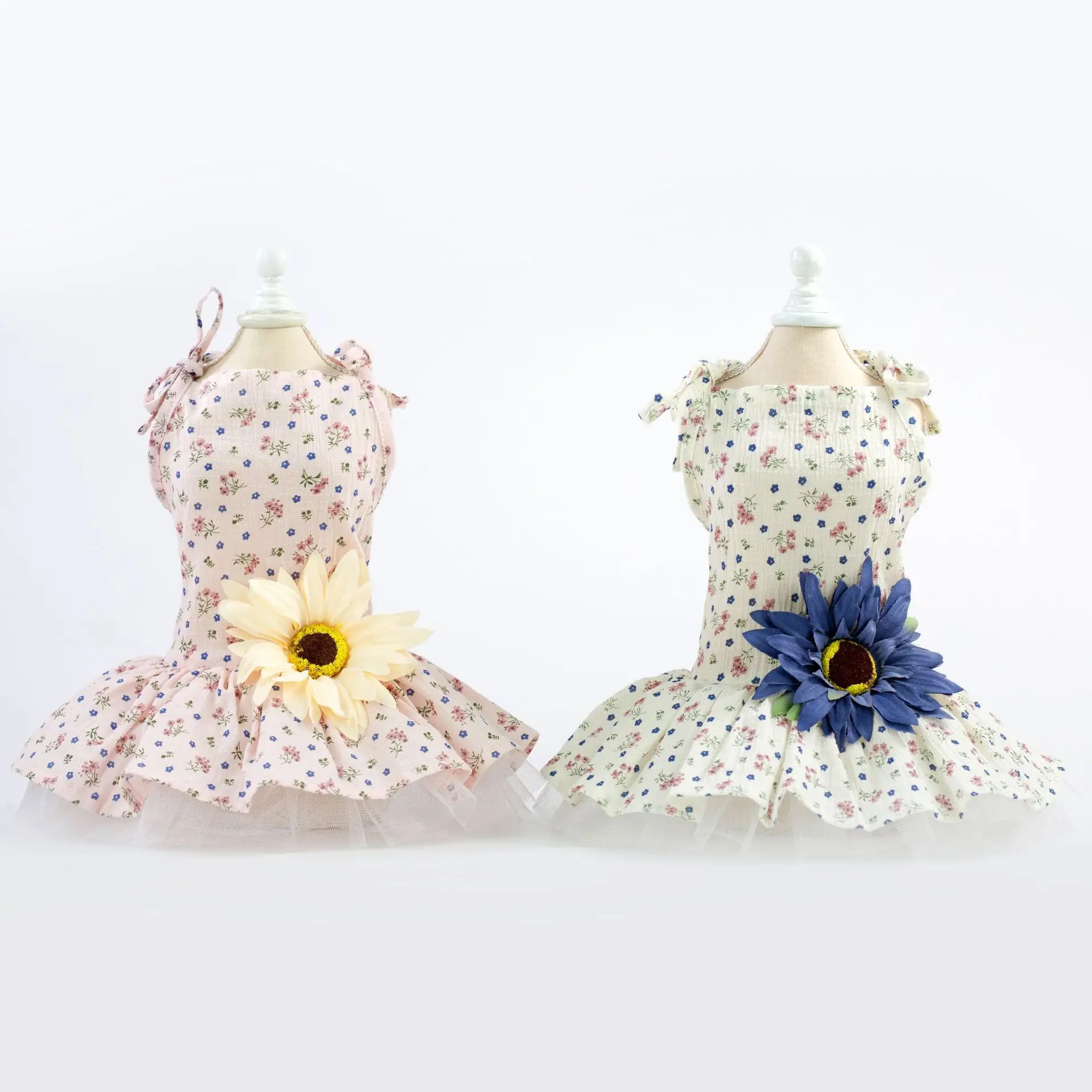

Fashion Pet Clothes Spring Summer High Quality Daisy small dog Dress