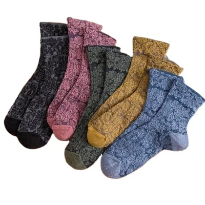 

Winter Womens High Quality Flower Jacquard Crew Socks, Custom color