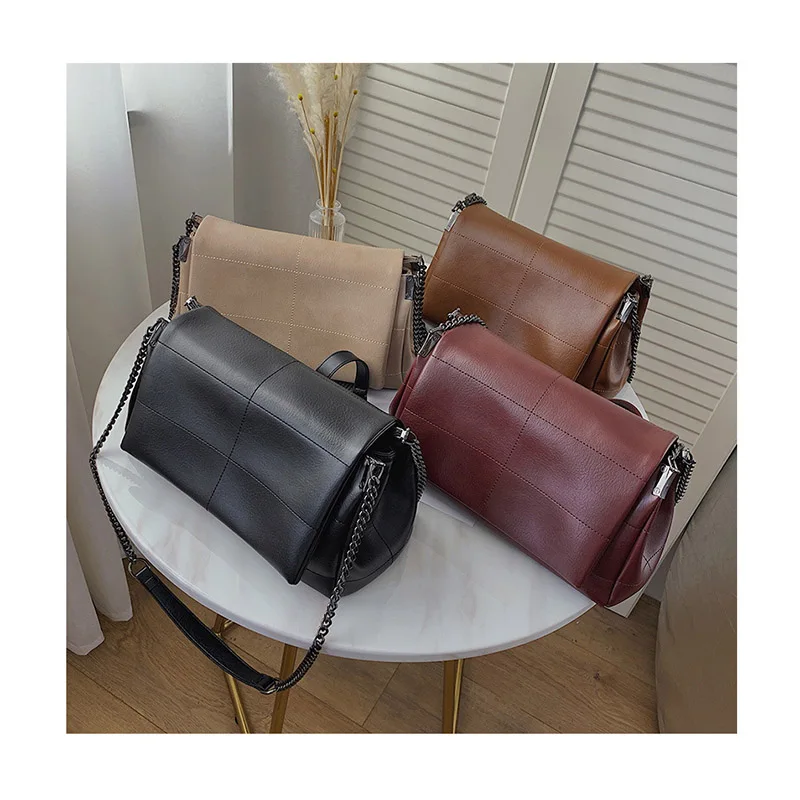 

Brand Chain Women Messenger Bag Solid Color Large Capacity Shoulder Crossbody Bag 2020 Casual Women's Handbags Big Tote Purses