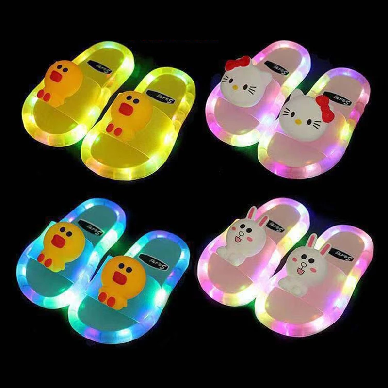

Latest Summer Kids Boys Girls LED Light Up Slippers Smile Face Design PVC Children's slippers with light