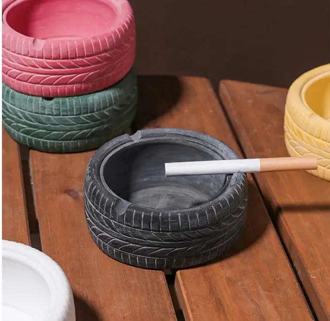 

Tire Model Resin Ashtray Circular Silicone Ashtray, White green black yellow red