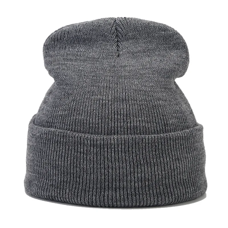 Hot Sale Custom Knit Acrylic Winter Beanie Hats with 3D Embroidery Plaid & Character Designs for Beach Use