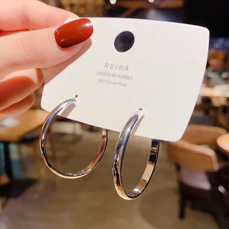 

Personalized Style S925 Silver Needle Geometric Hoop Earrings Silver Plated Round Circle Earring For Women