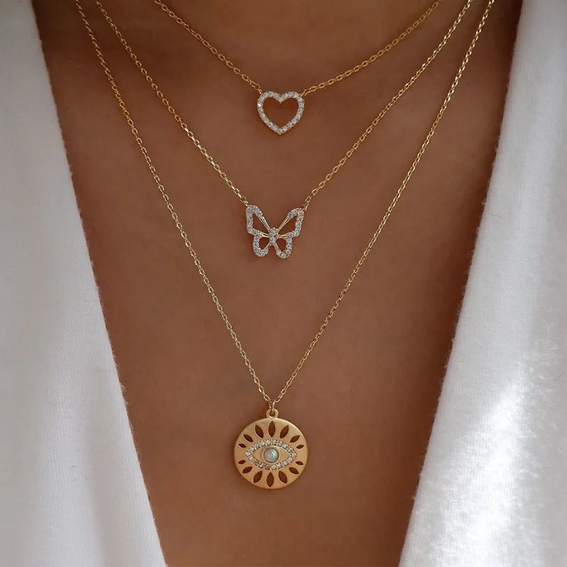

Wholesale Luxury Style Vintage Heart Shaped Butterfly Evil Eye Pendant Gold Necklace, 1 colors
