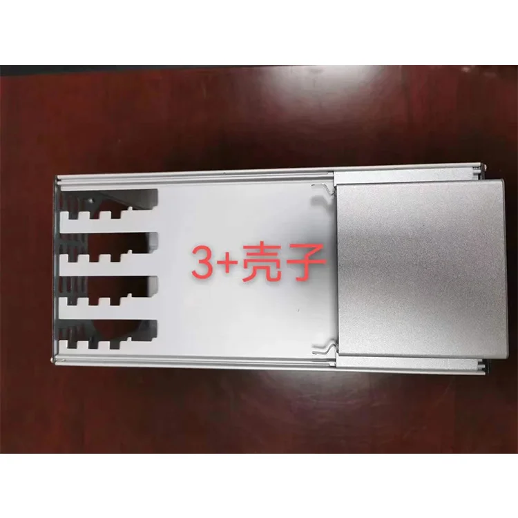 

Stock aluminum case for the L3 L3+, Silver