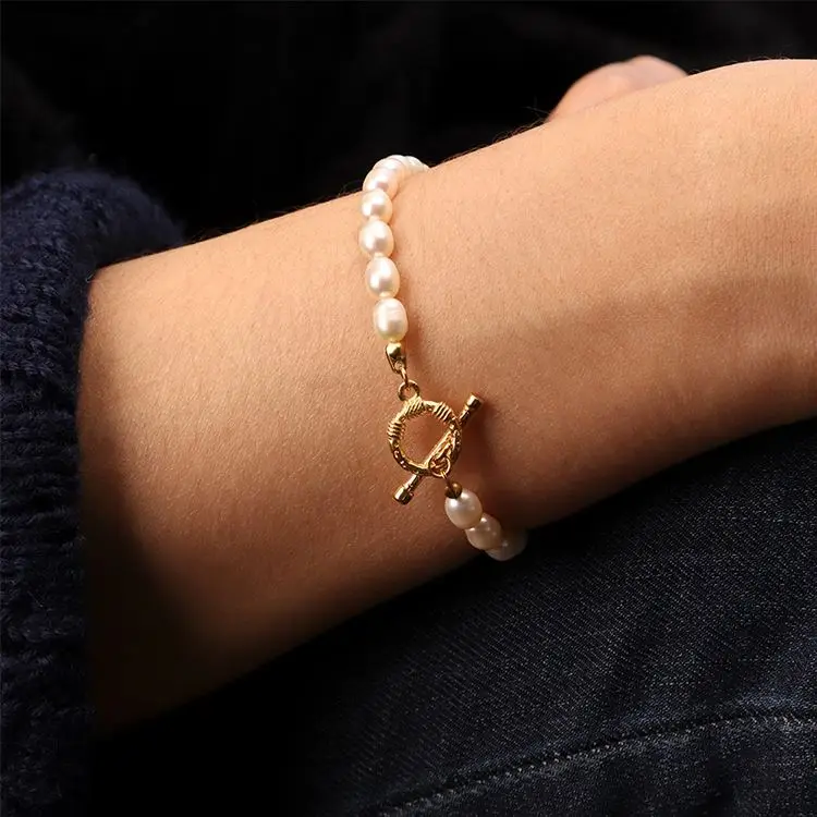 

Chris April wholesale 316L stainless steel natural freshwater pearl t-bar clasp bracelet