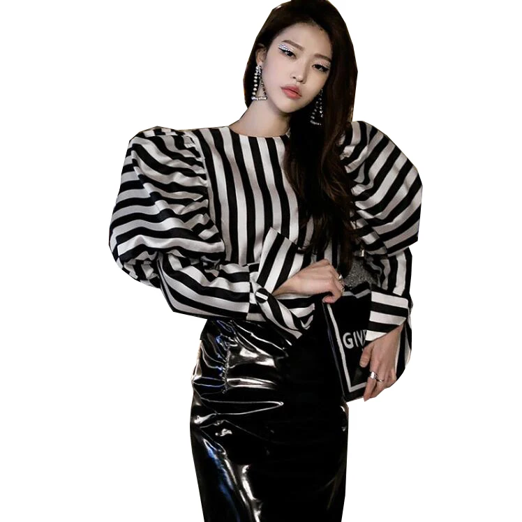

A3301 black white stripe puff sleeve New Hot Women Short top Round Neck Women Fashion Top Wholesale