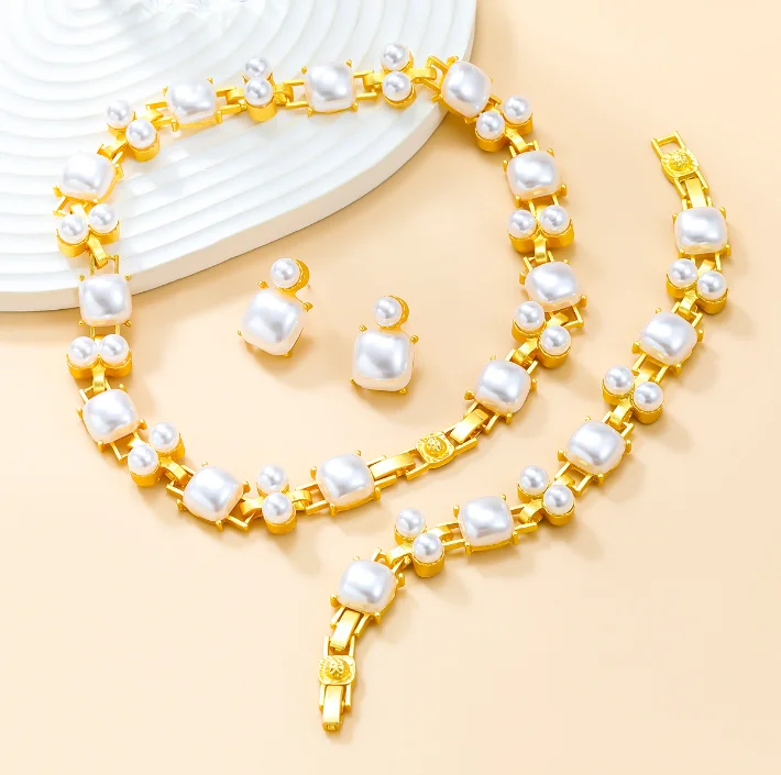 

Handmade Wedding Indian Jewelry earring Sets Big Pearl Bridal Necklace Fashion gold Bracelet Necklace For Women Party Gifts