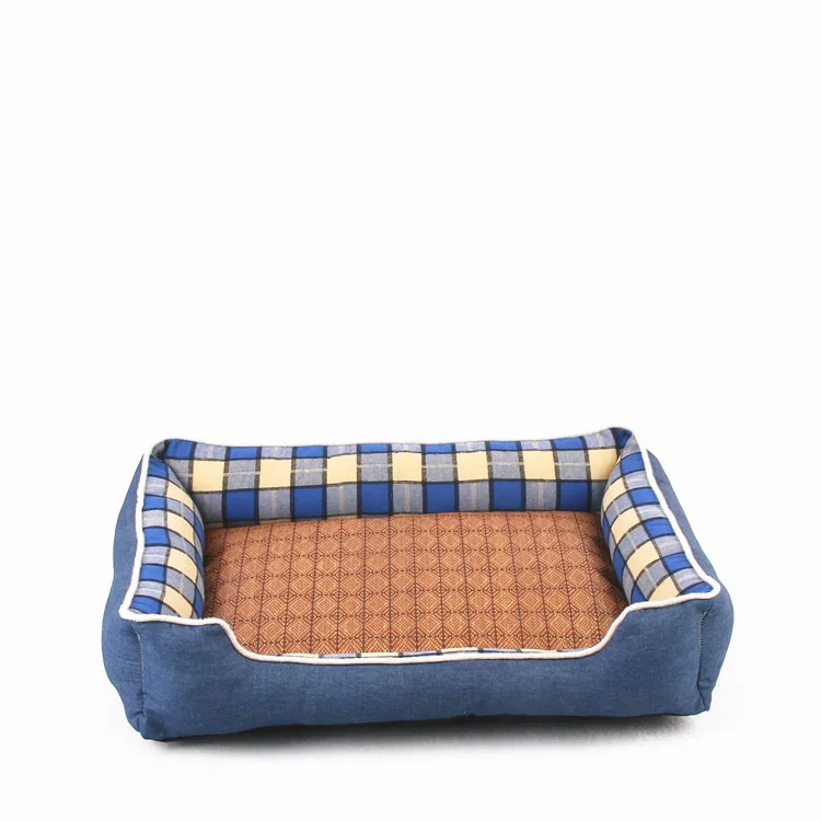 

Factory Direct Comfortable Fashion Dog Bed Lattice Soft Large Dog Beds, Shown