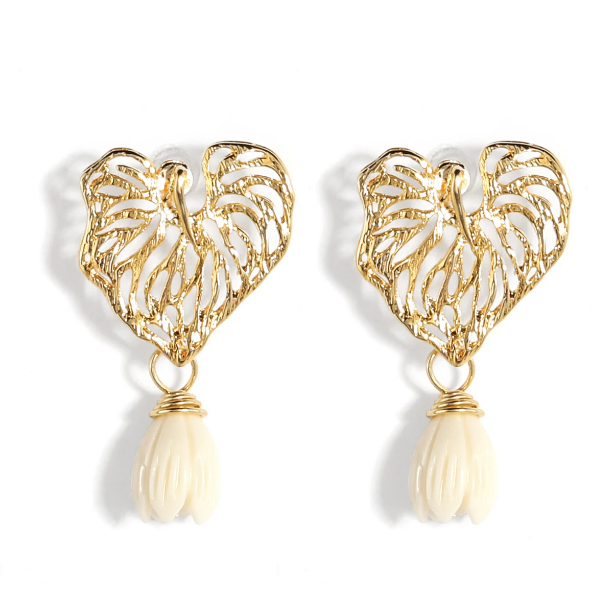 

Hot Selling Monstera Leaf Design 18k Gold Plated Stud Earrings Wholesale Ready Stock Hawaiian Black Pearl Earrings