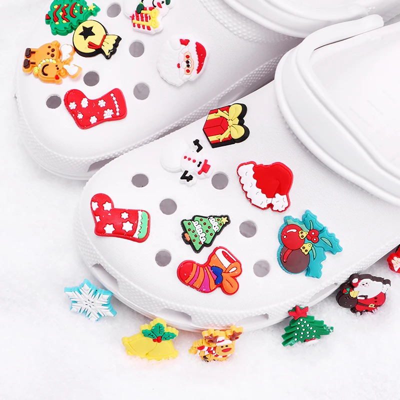 

2021 Xmas PVC Rubber Halloween Shoe Charms Luxury Wholesale Designer Christmas Bracelets Charms Christmas Cro Clogs Shoe Charm