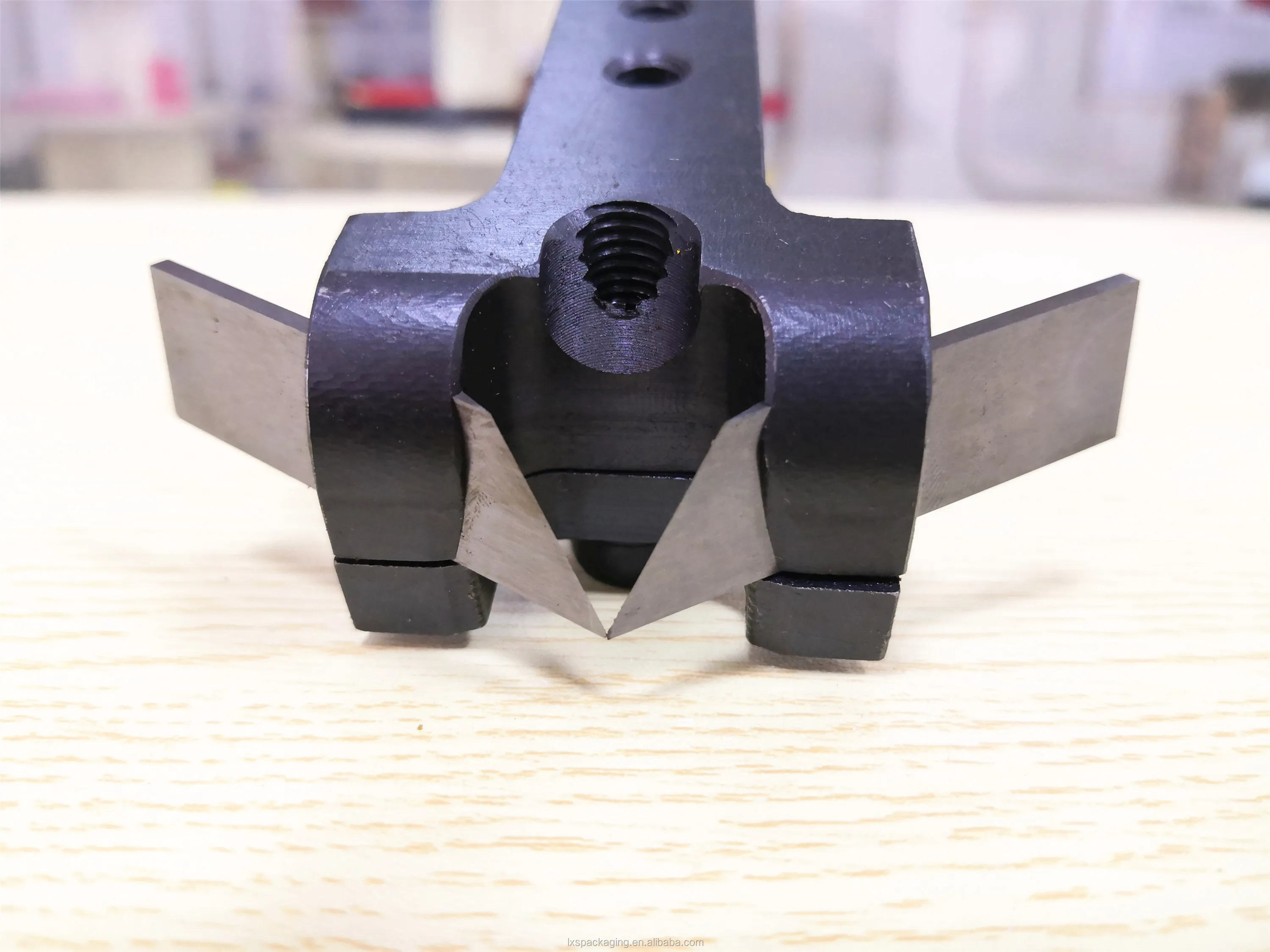 
Consumer grooving blade for cardboard grooving machine 