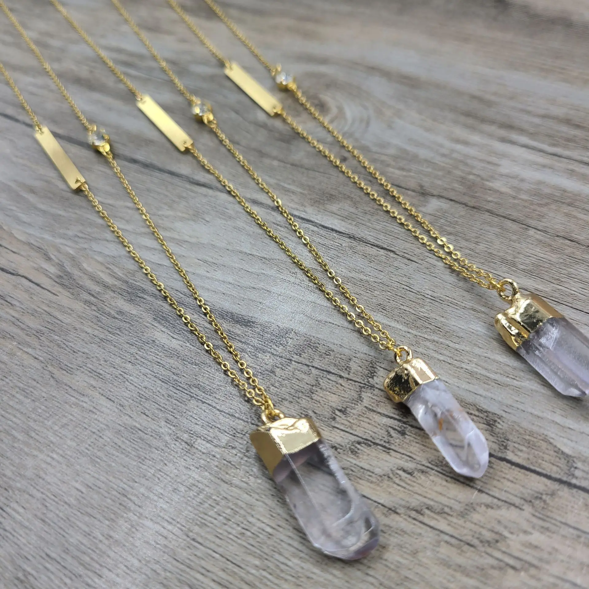 

Clear Crystal Point Necklace Stainless Steel Chain Glod Necklace Raw Gemstone Pendant Necklace For Women Jewelry