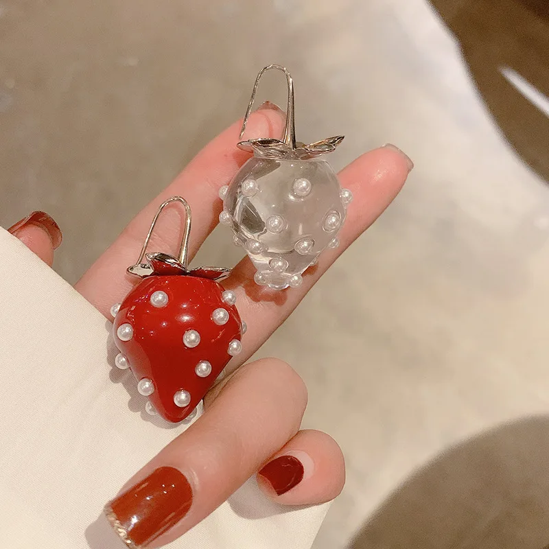 

Hesiod Trendy Clear Strawberry Hook Earrings 2021 Fruit Pearl Strawberry Ear Hook Earrings Women