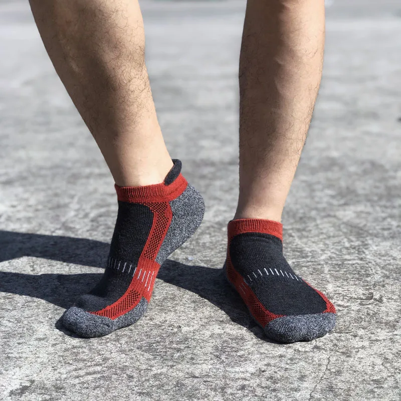 

5 Colors Most Popular Crew Mens Custom Gym Socks