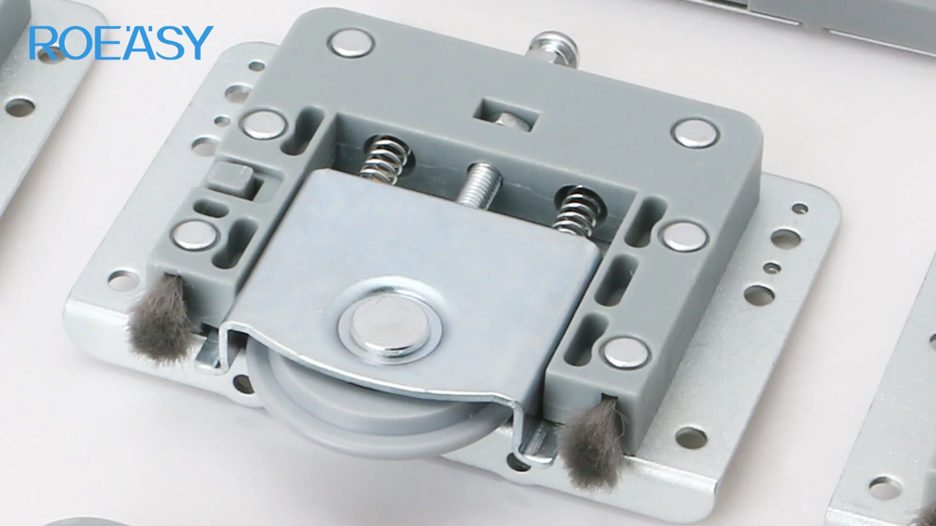 Roeasy Double Track Wardrobe Roller Wheels Sliding Roller Fittings For Sliding Door Systems