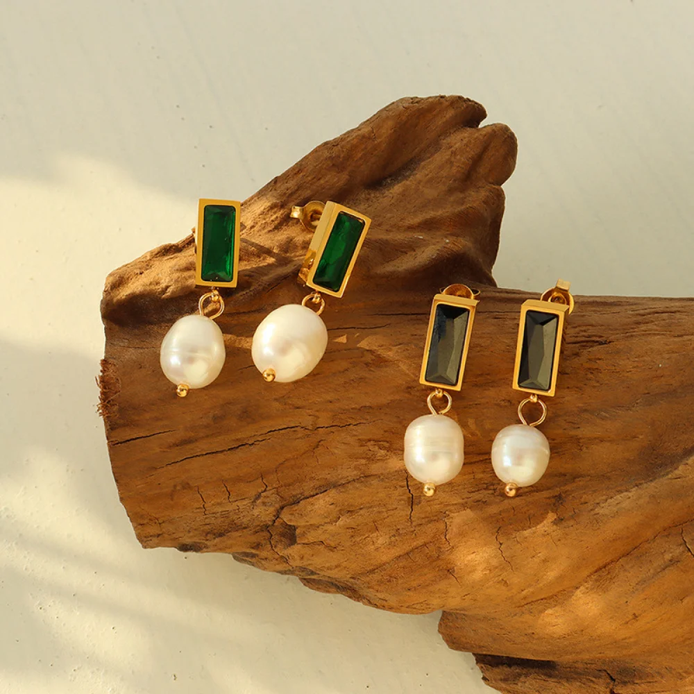 

New Fashion Jewelry No Fade Stainless Steel 18K Gold Plated Emerald Women Pearl Drop Zircon Earring Stud