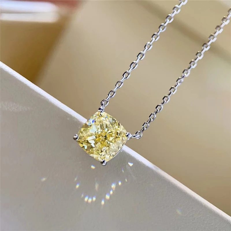 

Aimgal S925 silver pendant 2 carat color diamond collarbone chainyellow diamond necklace