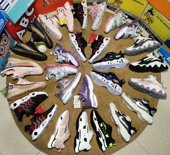 

Mixed design sports children's shoes casual style wholesale shoes
