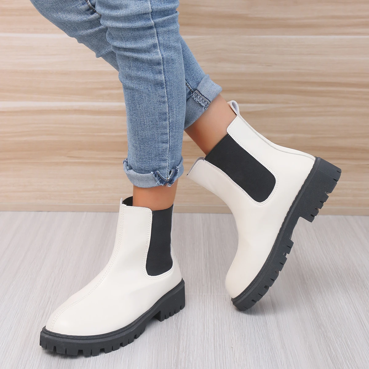 

Autumn/winter new style roman shoes flat ladies leather boots ankle boots, Black,white