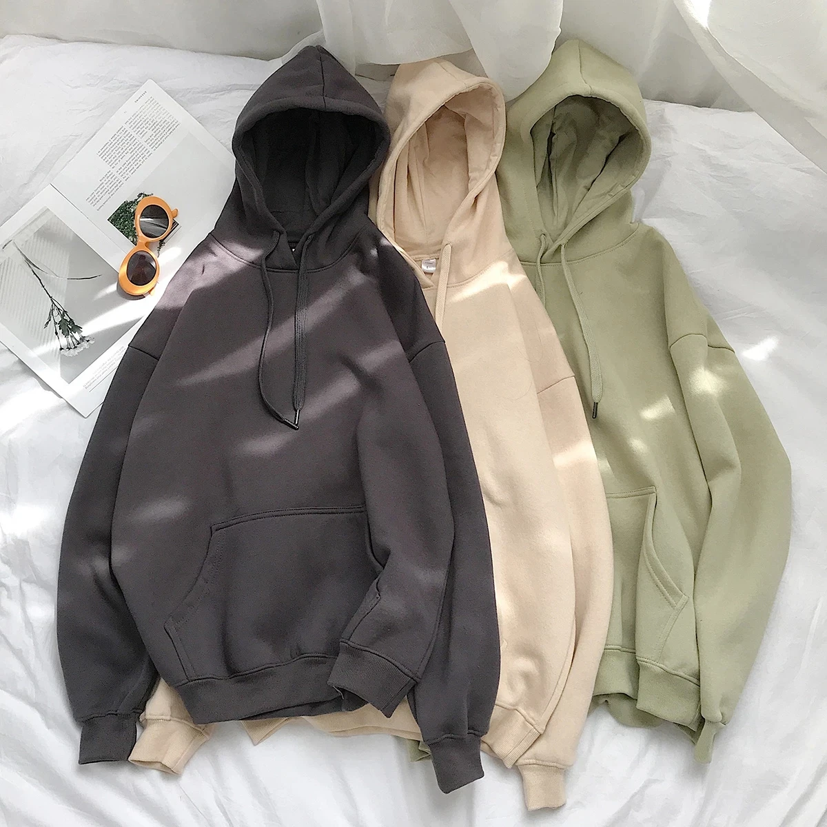 

2022 Fashion custom sweatshirt Drawstring Casual men sport hoodies unisex with Pocket Solid Color loose hoodie, Customized color