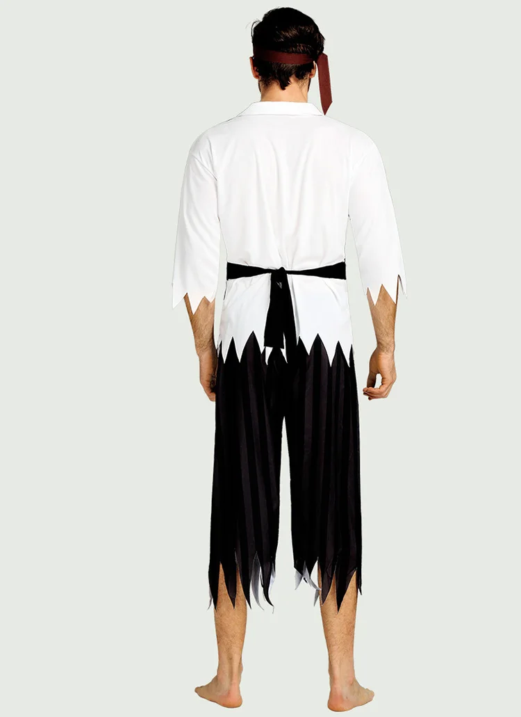 pirate costume  7.jpg