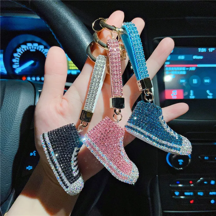 

Luxury Full Rhinestone Shoe Keychains Couple Bling Diamond 3d Sneaker Key Chain For Woman Bag Car Keyring