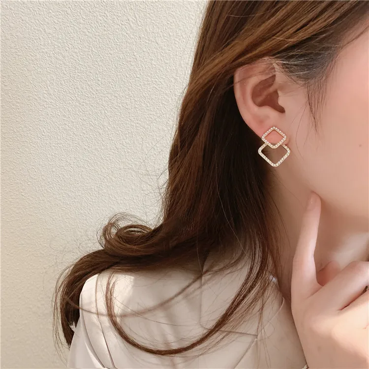 

Korean S925 Silver Needle Cubic Zirconia Freshwater Pearl Double Square Earring Gold Plated Zircon Pearl Hollow Square Earrings