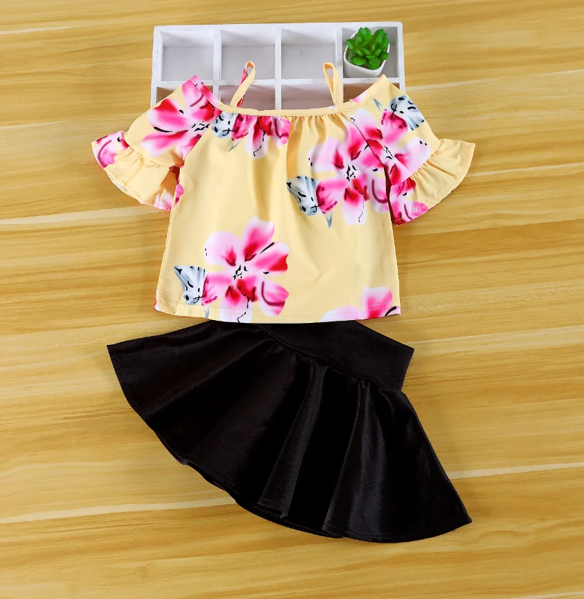 

Stylish Girls Stretch Print Top Pleated Princess Skirt Two Pieces Set