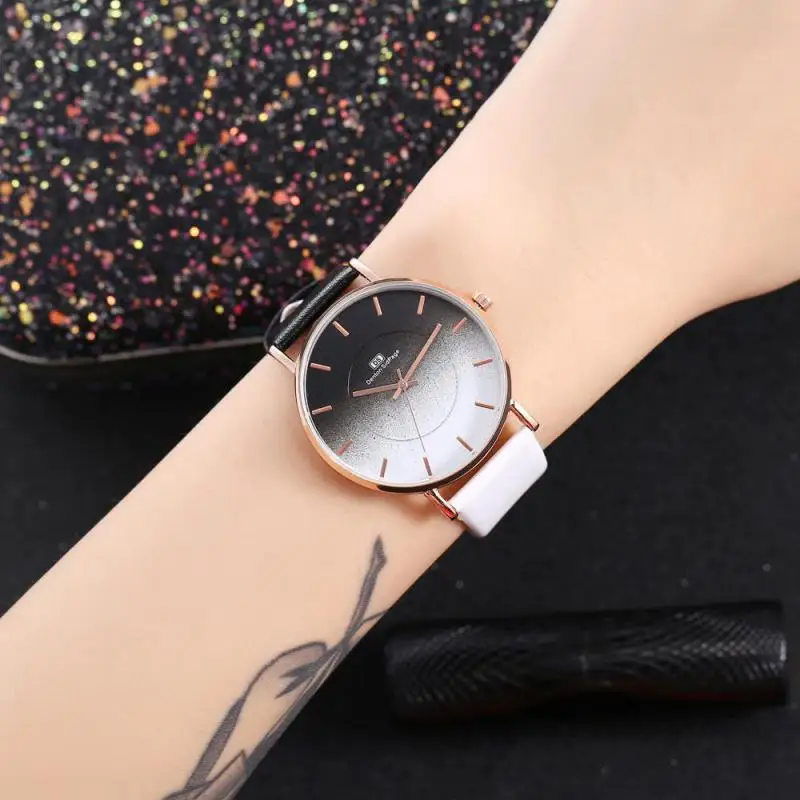 

Popular Student Watch Trendy Gradient Color Quartz WristWatch Ladies PU Leather Strap Casual Watch (KWT2174), As the picture