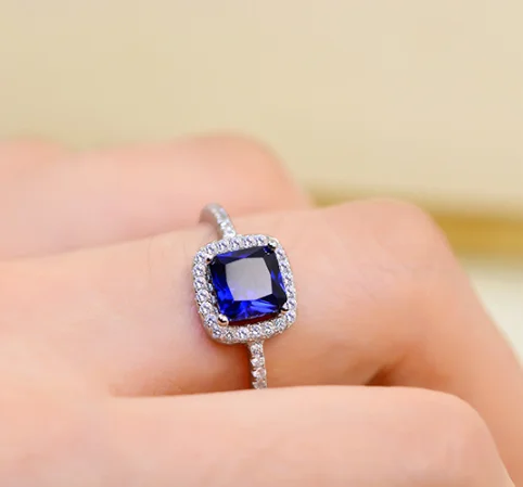 New Fashionable White Gold Plating Classical CZ Lady Set Ring Diamond-Studded Silver Wedding and Party Jewelry Gift Idea