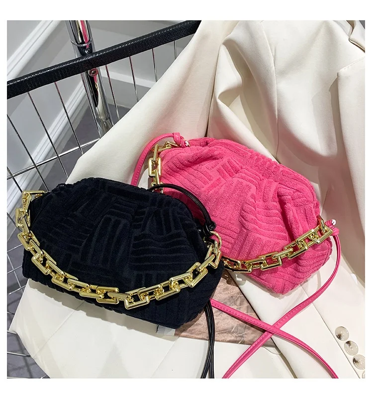 

2022 Fashion Drop Shipping Velvet Brush Bag Thick Chain Bags and Small Jelly Purses Women Pleated Cloud Handbag