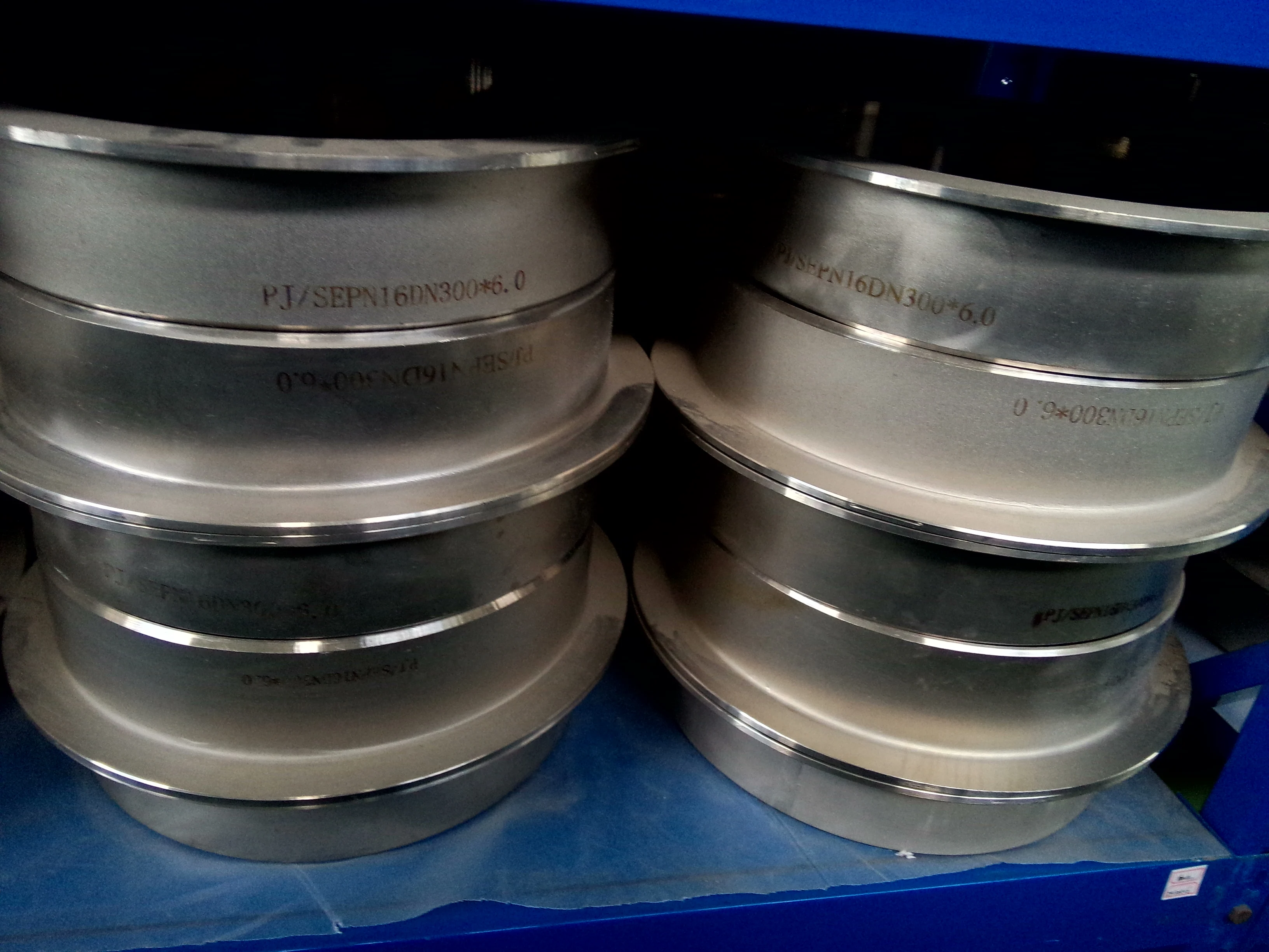 DIN 3.7035 UNS R50400 Long & Short Titanium Stub End Gr2 Pipe Fittings