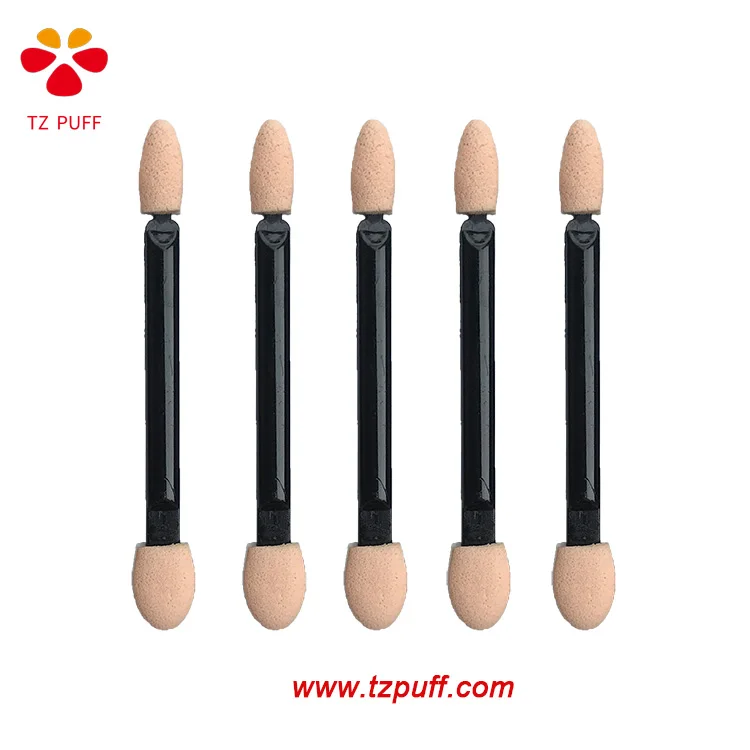 eyeshadow applicator