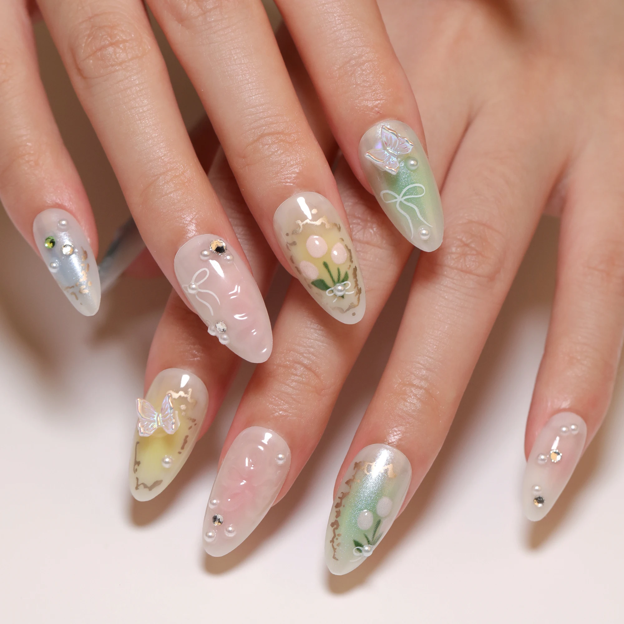 24 Pcs 3D Summer Fresh Floral butterfly Ombré Short Almond-shaped Press on Nails Artificial Fingernails 3400