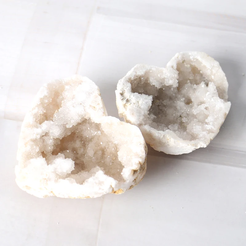 

wholesale natural white heart shape crystal agate geode stone for home decoration