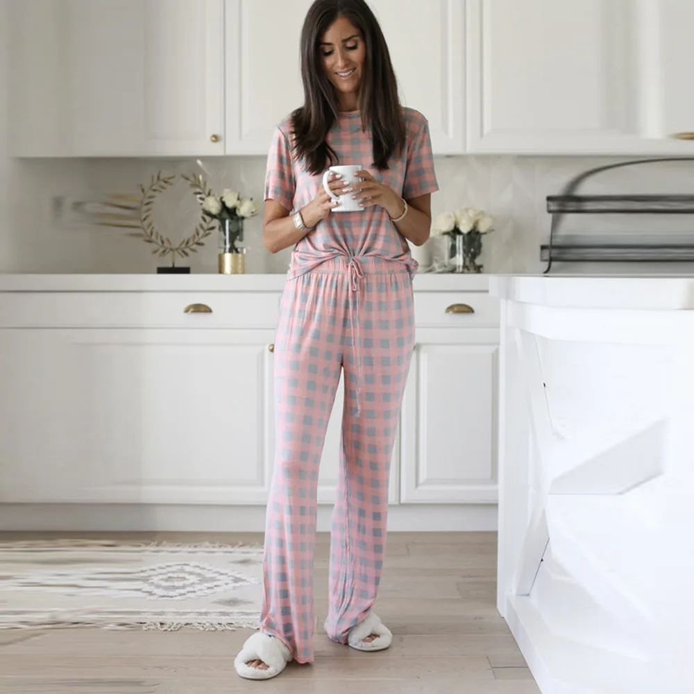 

wholesale Printed family pajamas women round neck short sleeve trousers split home service set