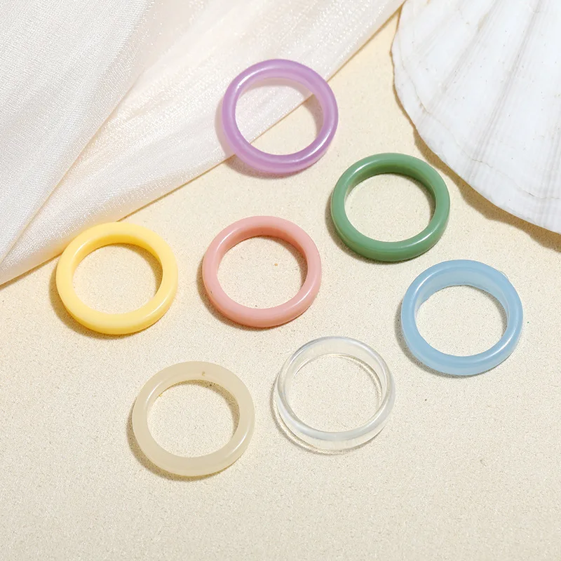 

New Arrival Simple Colorful Resin Circle Rings Minimalism Colorful Transparent Acrylic Rings