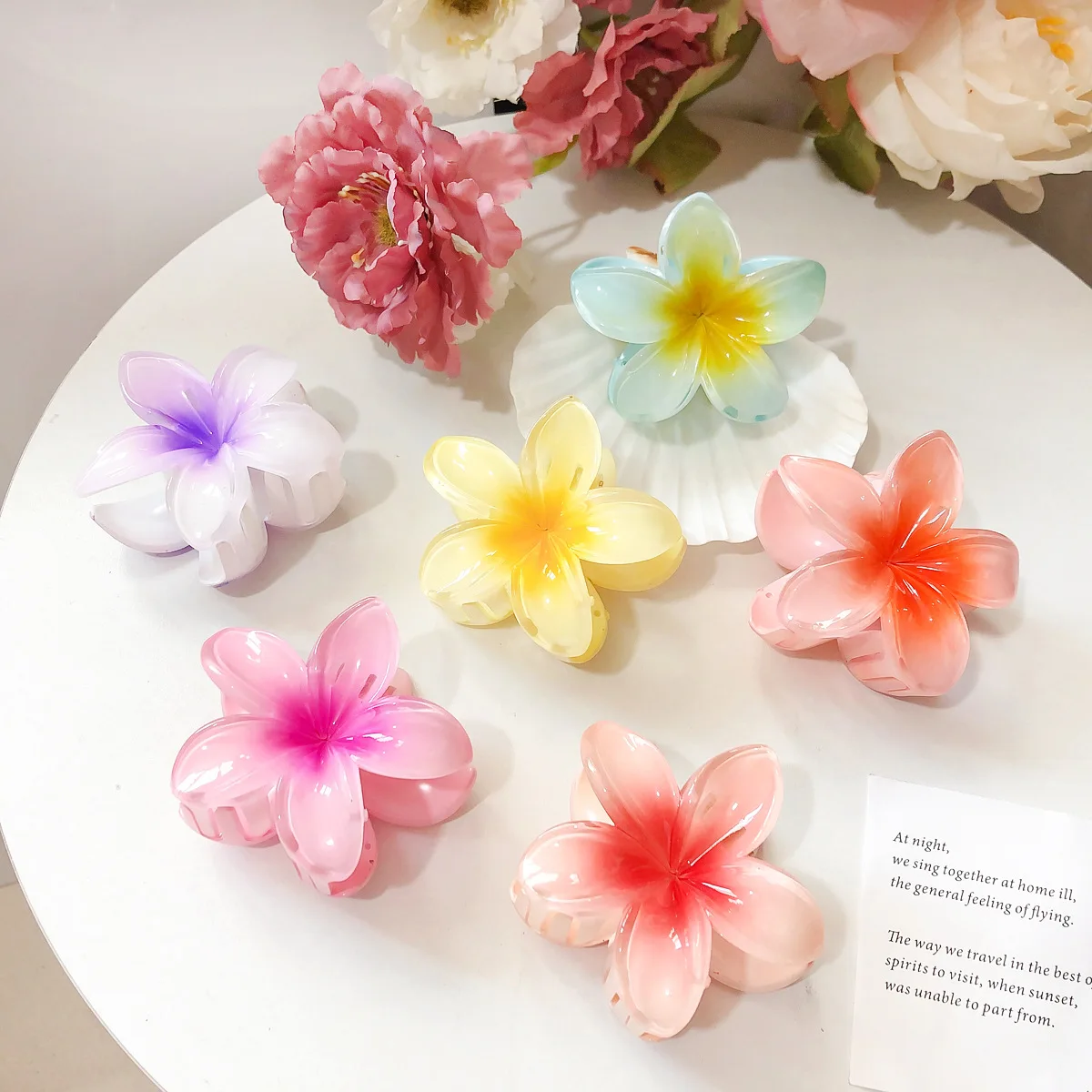 

Spring summer Beach Vacation new ins beautiful plumeria flower hair claws Women hibiscus hawaiian frangipani hair claw clip