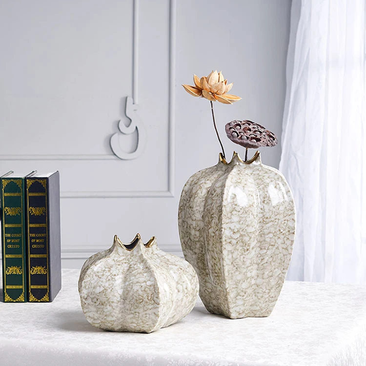 Creative luxury ceramic dried flower vases for hotels