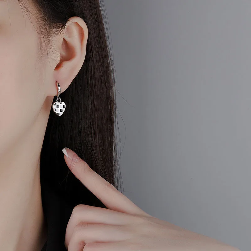 925 Sterling Silver Glue Drop Checkerboard Heart-Shaped Earrings Ins Niche Design Mosaic Earring for Wedding and Party