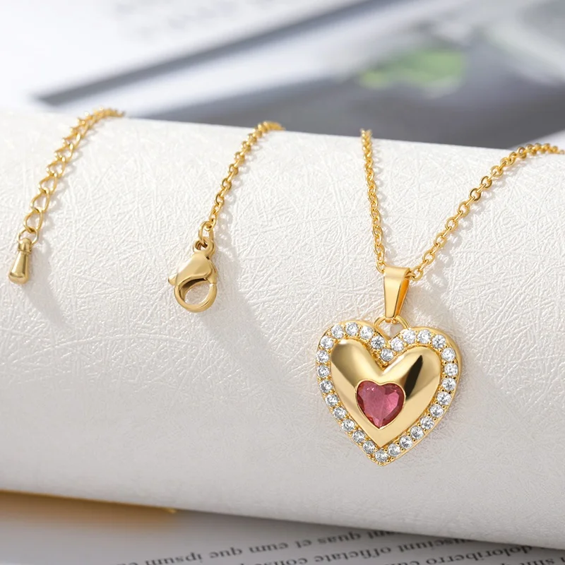 

Luxury Jewelry Inlaid Cubic Zirconia Heart Gold Color Stainless Steel Red Love Crystal Charm Pendant Necklace