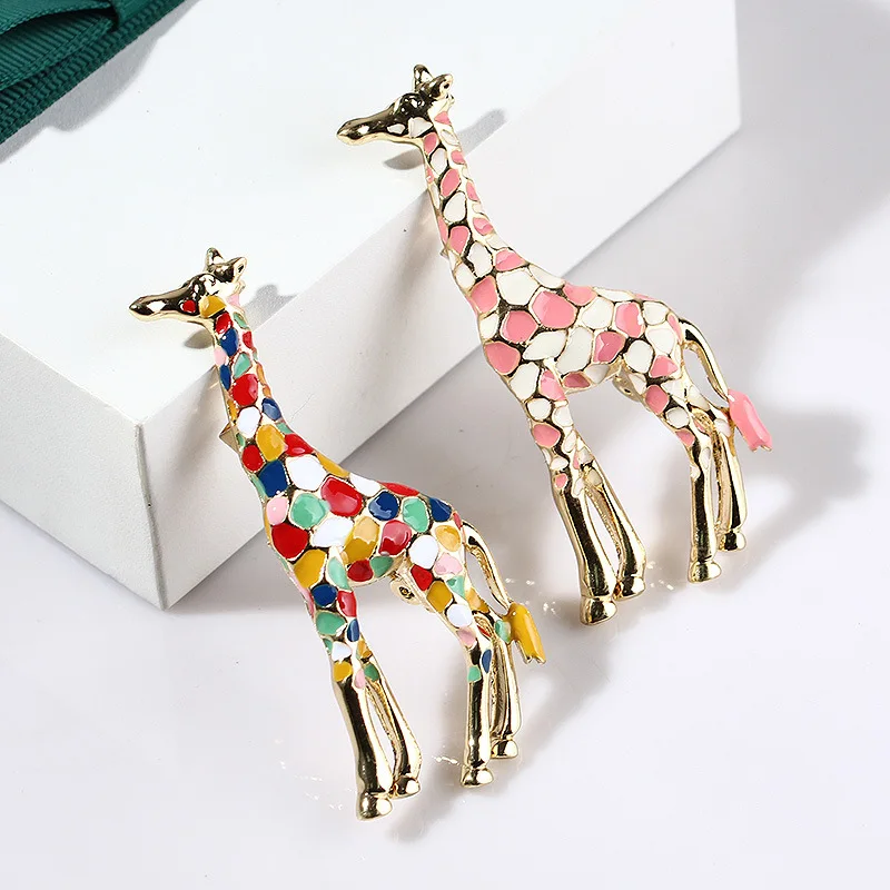 

Enamel Giraffe Brooches for Women Cute Animal Brooch Pin Fashion Jewelry Gold Color Gift For Kids Exquisite Brooches, Many color can be chosen