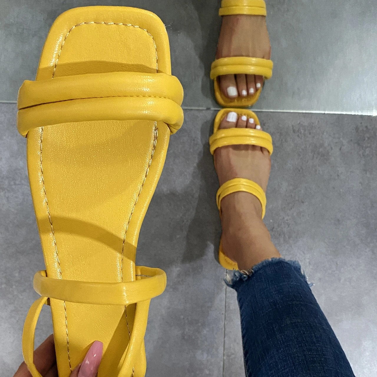 

2021 new fashion large size solid color sandals ladies sandals summer flat-bottom square-toed slippers